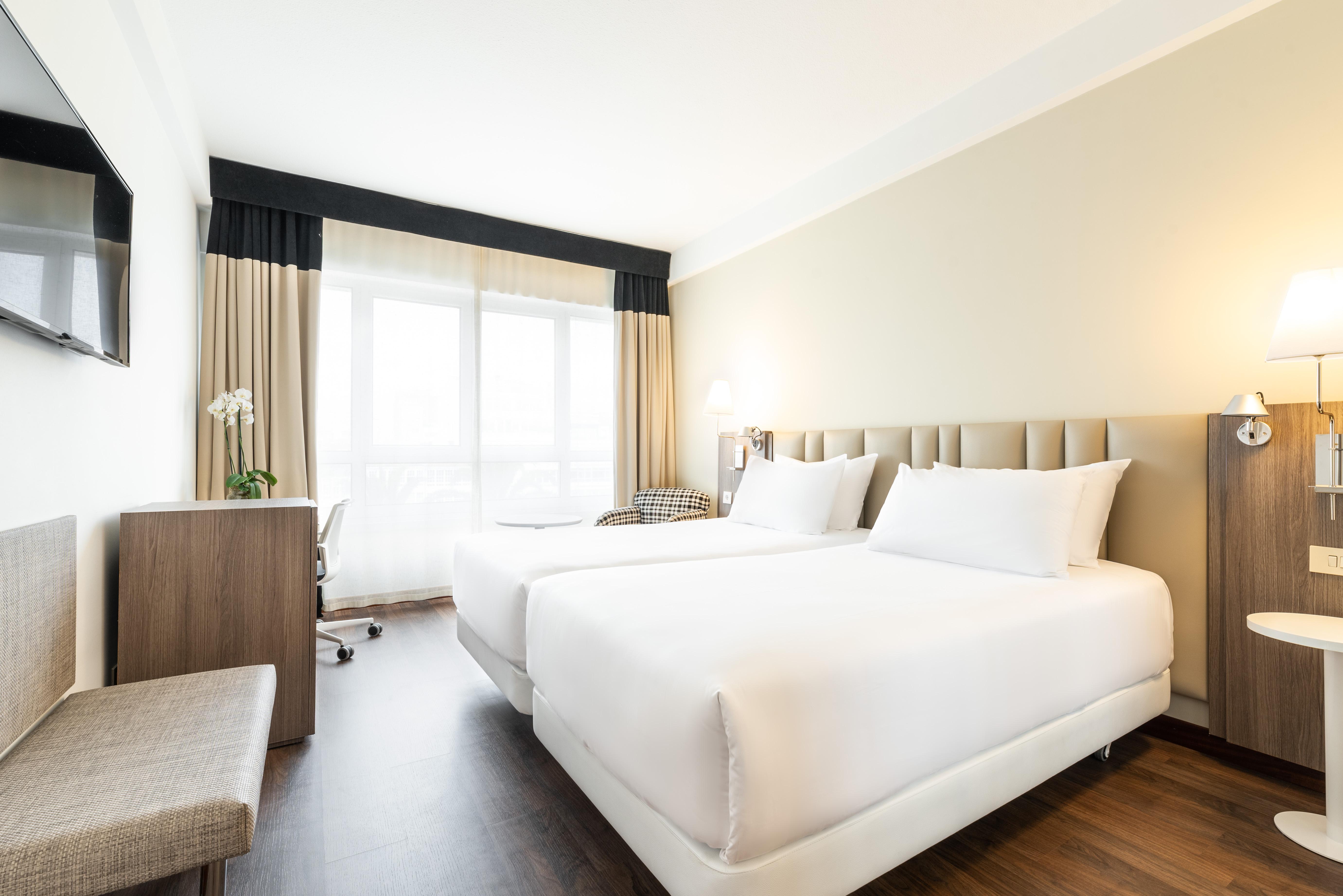 Eurostars Atlantico Hotel โอโกรูญา ภายนอก รูปภาพ