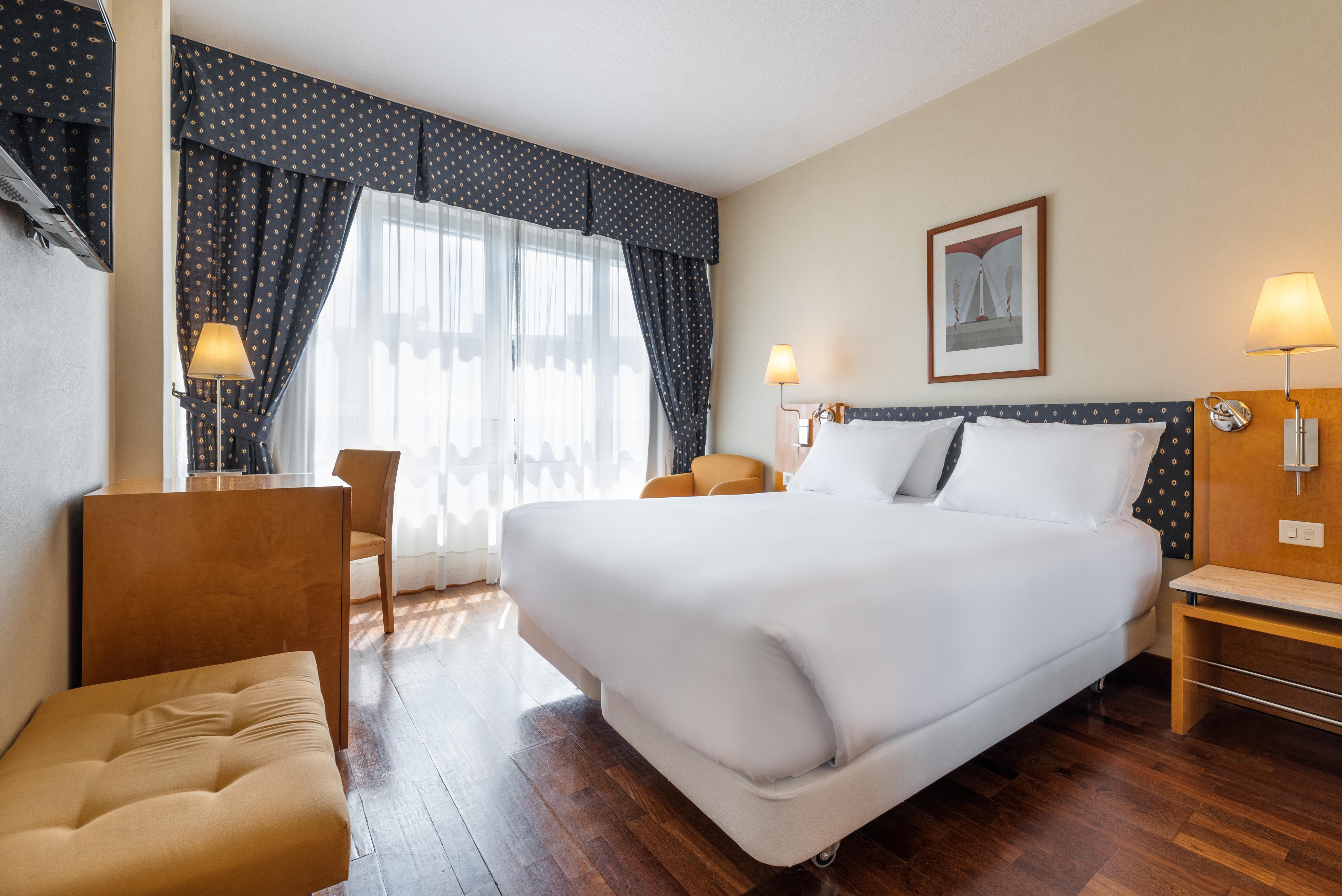 Eurostars Atlantico Hotel โอโกรูญา ภายนอก รูปภาพ
