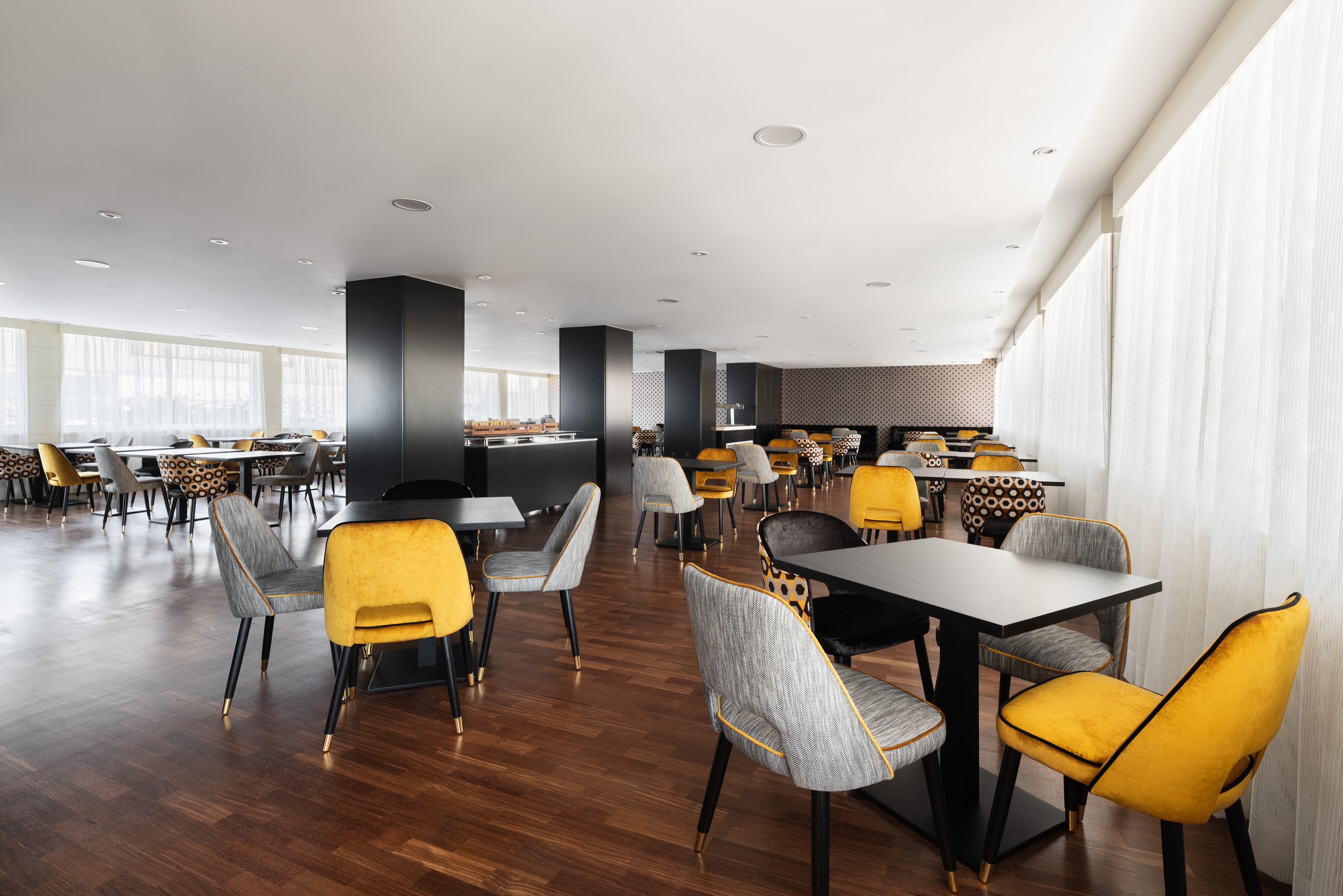 Eurostars Atlantico Hotel โอโกรูญา ภายนอก รูปภาพ