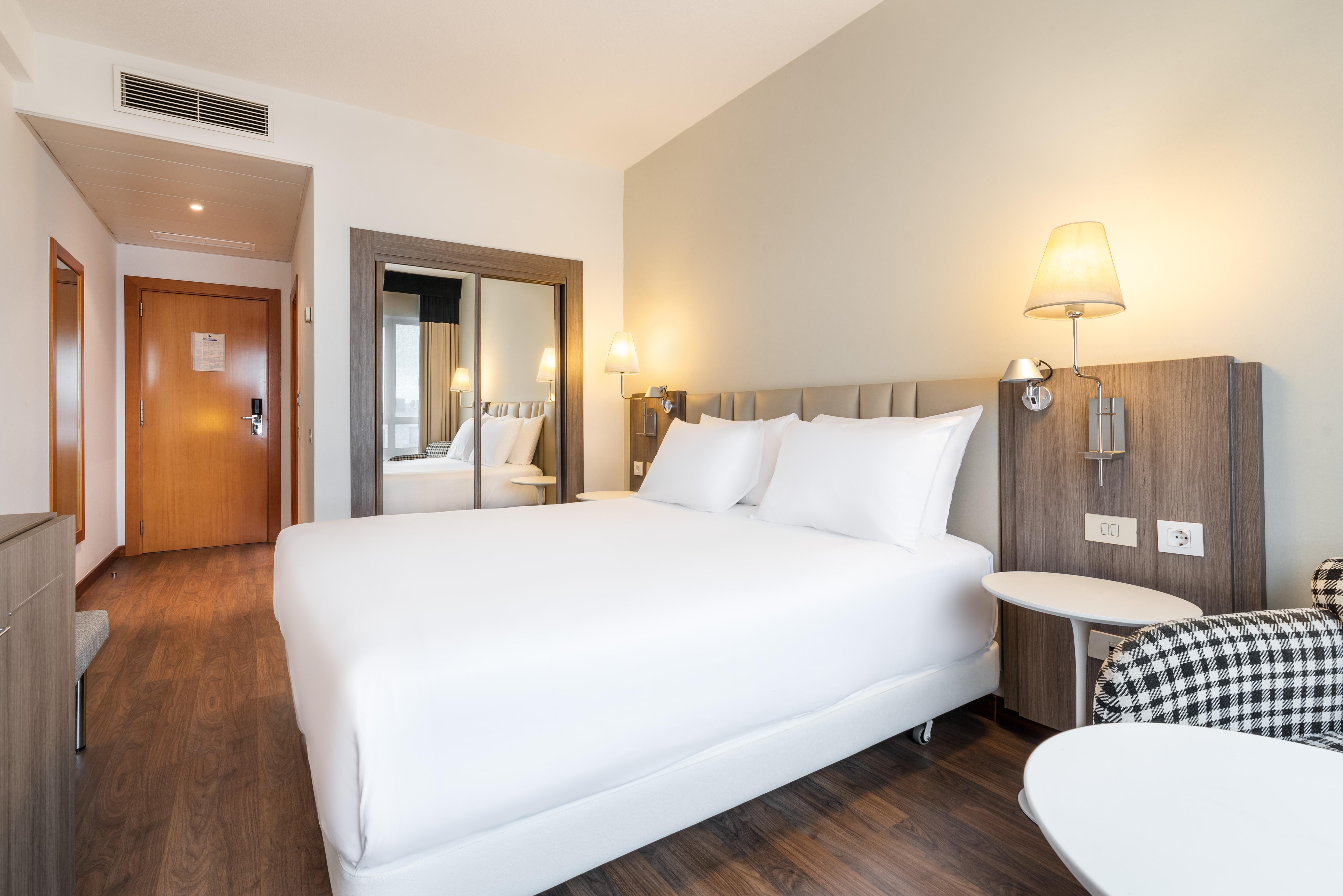 Eurostars Atlantico Hotel โอโกรูญา ภายนอก รูปภาพ