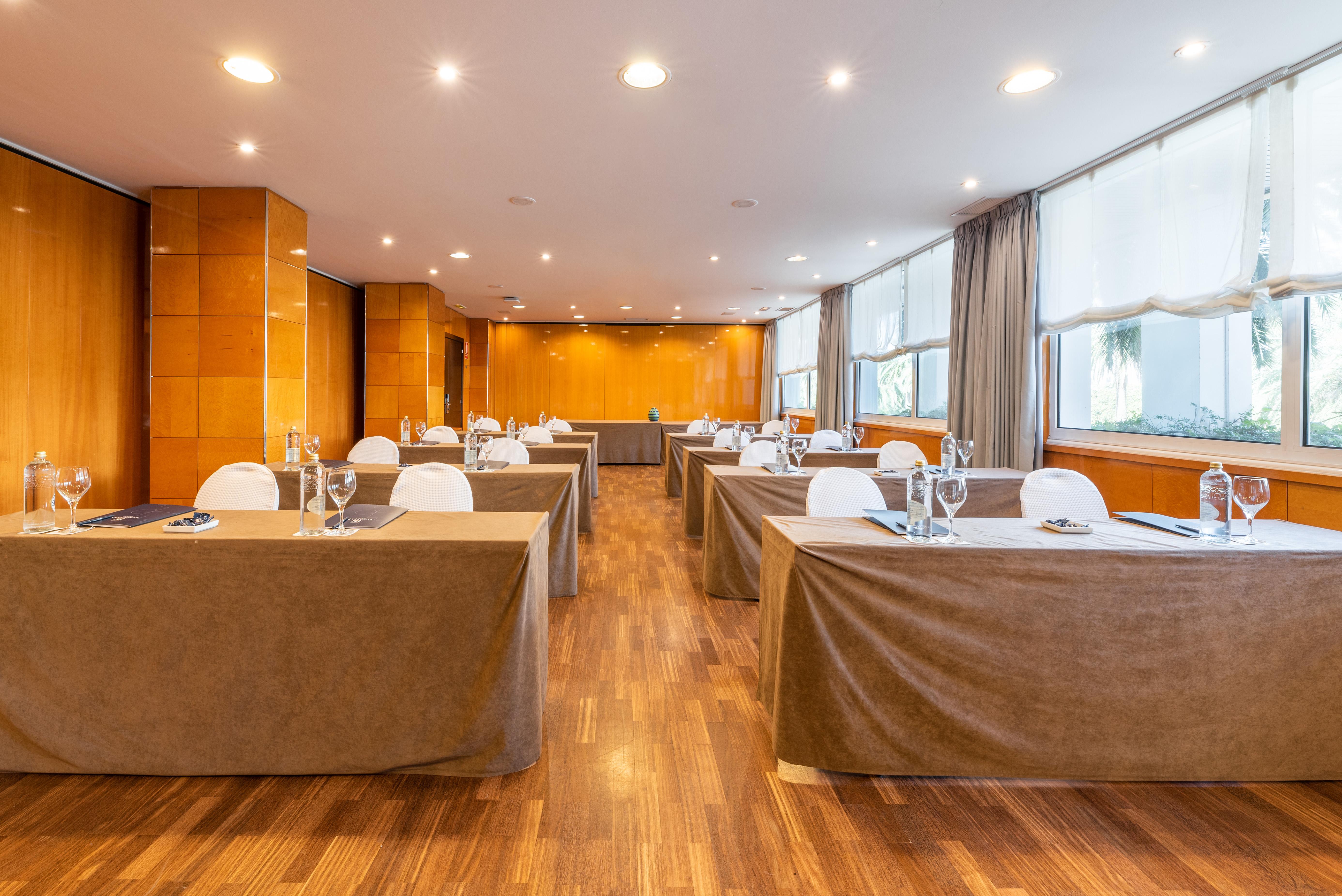 Eurostars Atlantico Hotel โอโกรูญา ภายนอก รูปภาพ